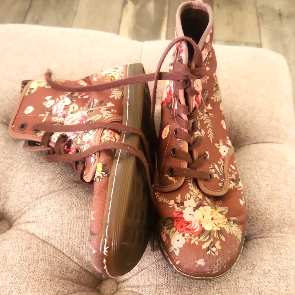Dr Martens in good condition.  Size 8
